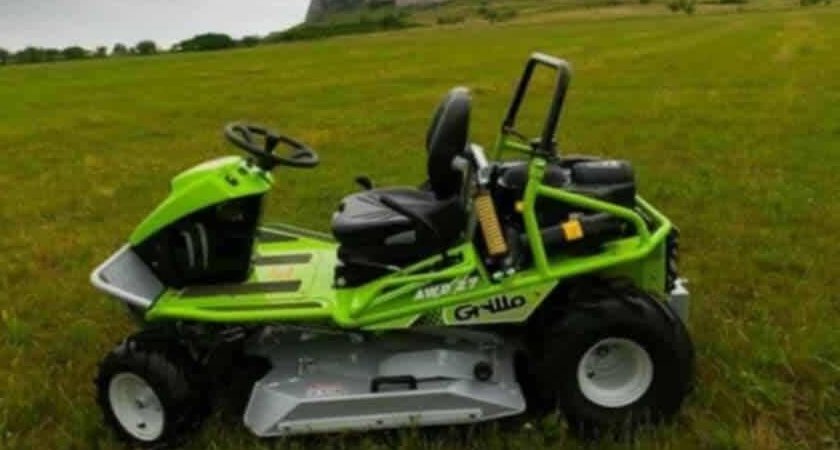 Záhradný traktor Grillo na kosenie